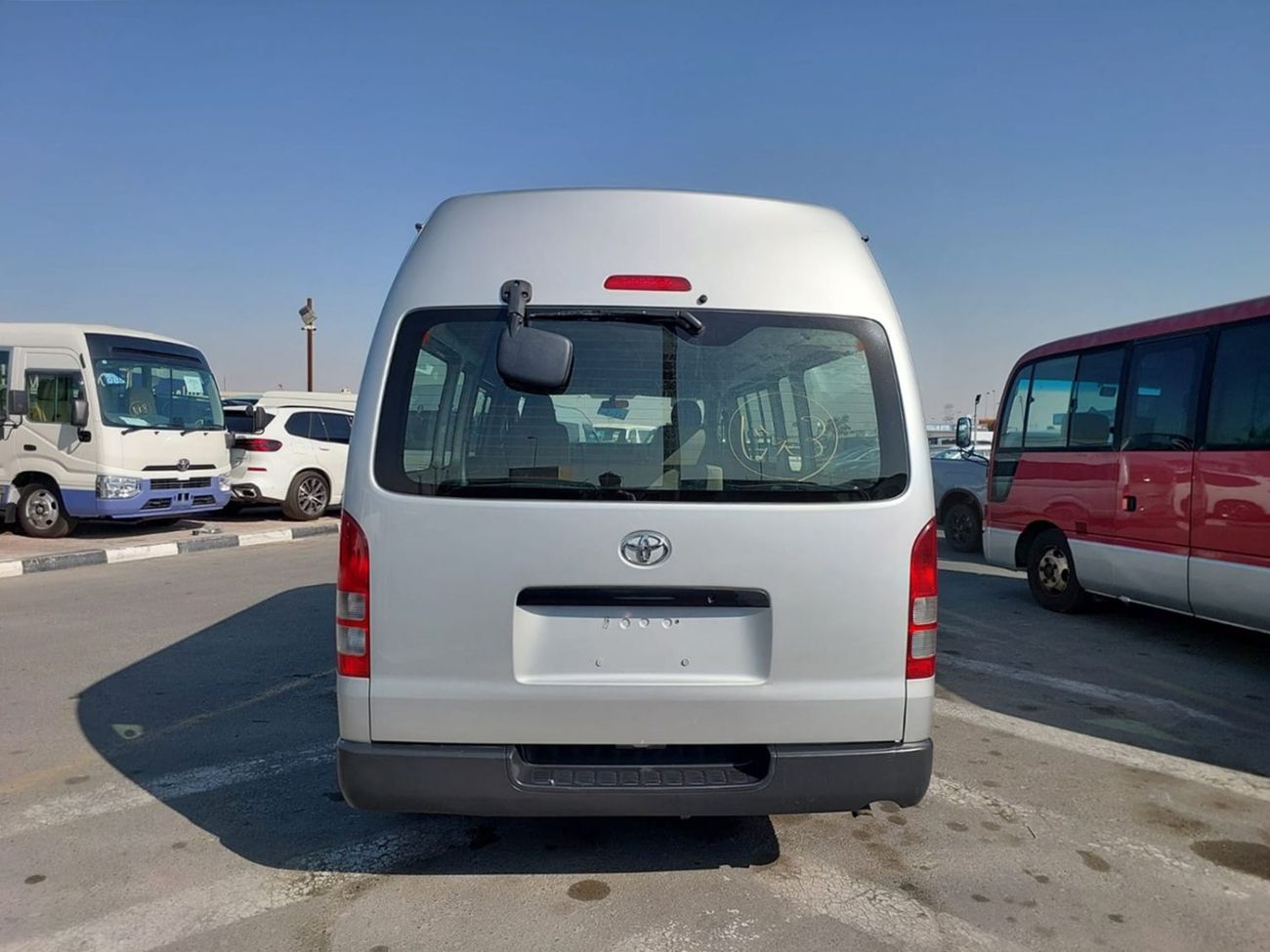 Toyota Hiace (RAMADAN OFFER) TOYOTA HIACE VAN RHD 2006 MODEL 2.5 L DIESEL AUTOMATIC(PM03353)