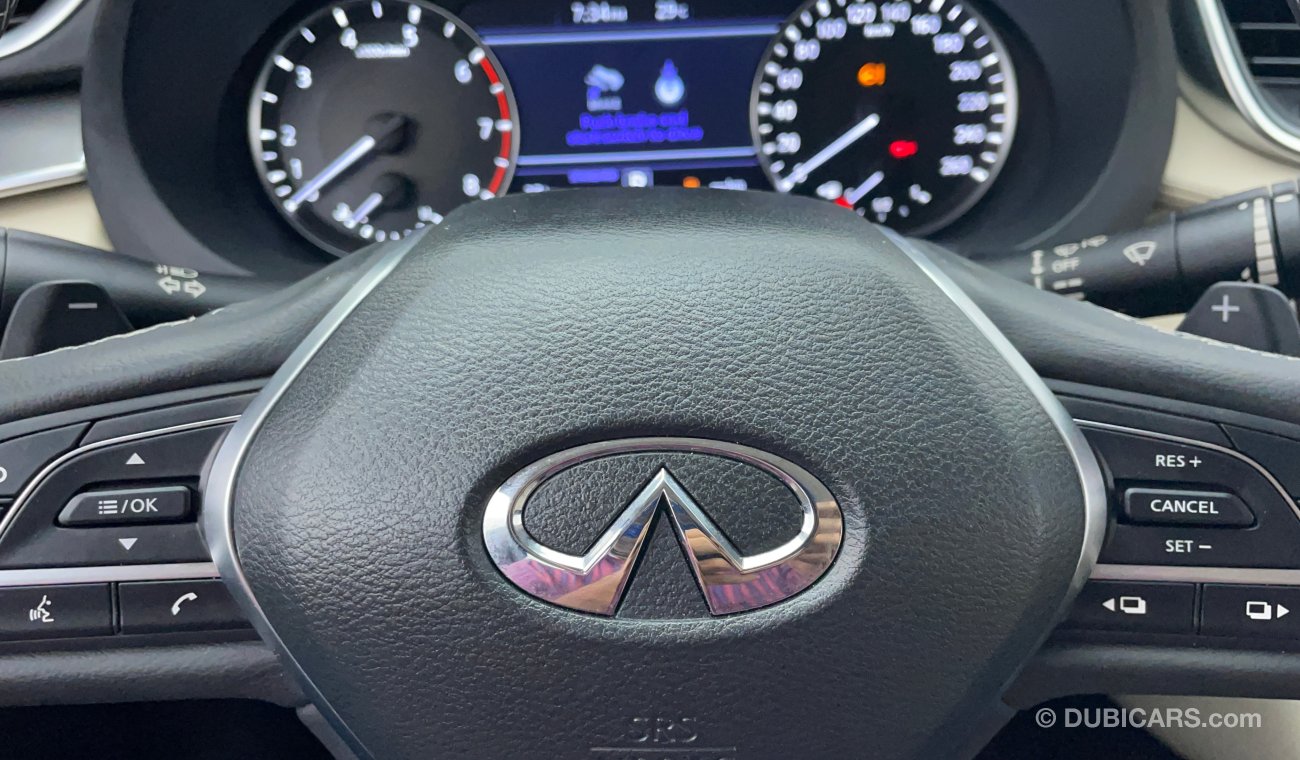 Infiniti QX50 Luxury AWD 2000