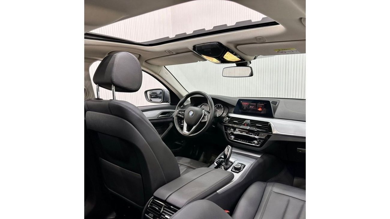 بي أم دبليو 520i Std 2020 BMW 520i, August 2024 BMW Warranty + Service Pack, Low Kms, GCC