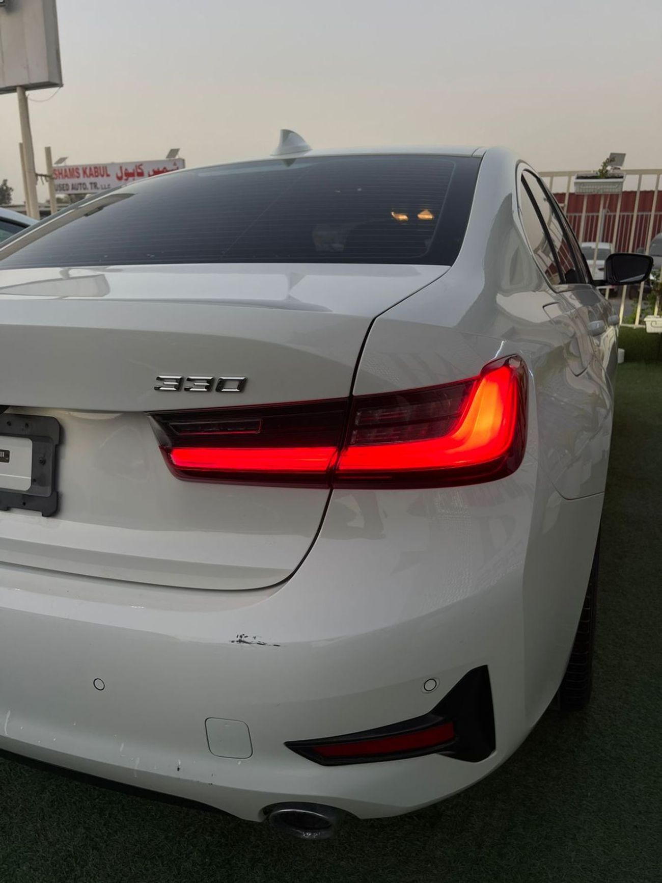 BMW 330i