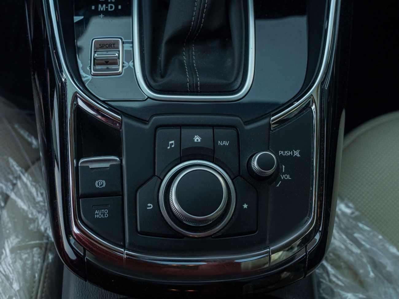 Mazda CX9 AED 2,123 PM • CX-9 AWD GT • ONLY 6,000 KMS • OFFICIAL MAZDA WARRANTY AND SERVICE PLAN UNTIL 2028