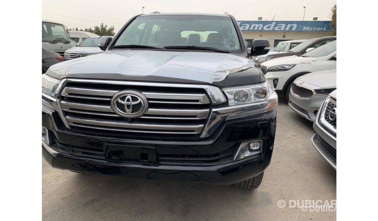 Toyota Land Cruiser vxr  full option   v8