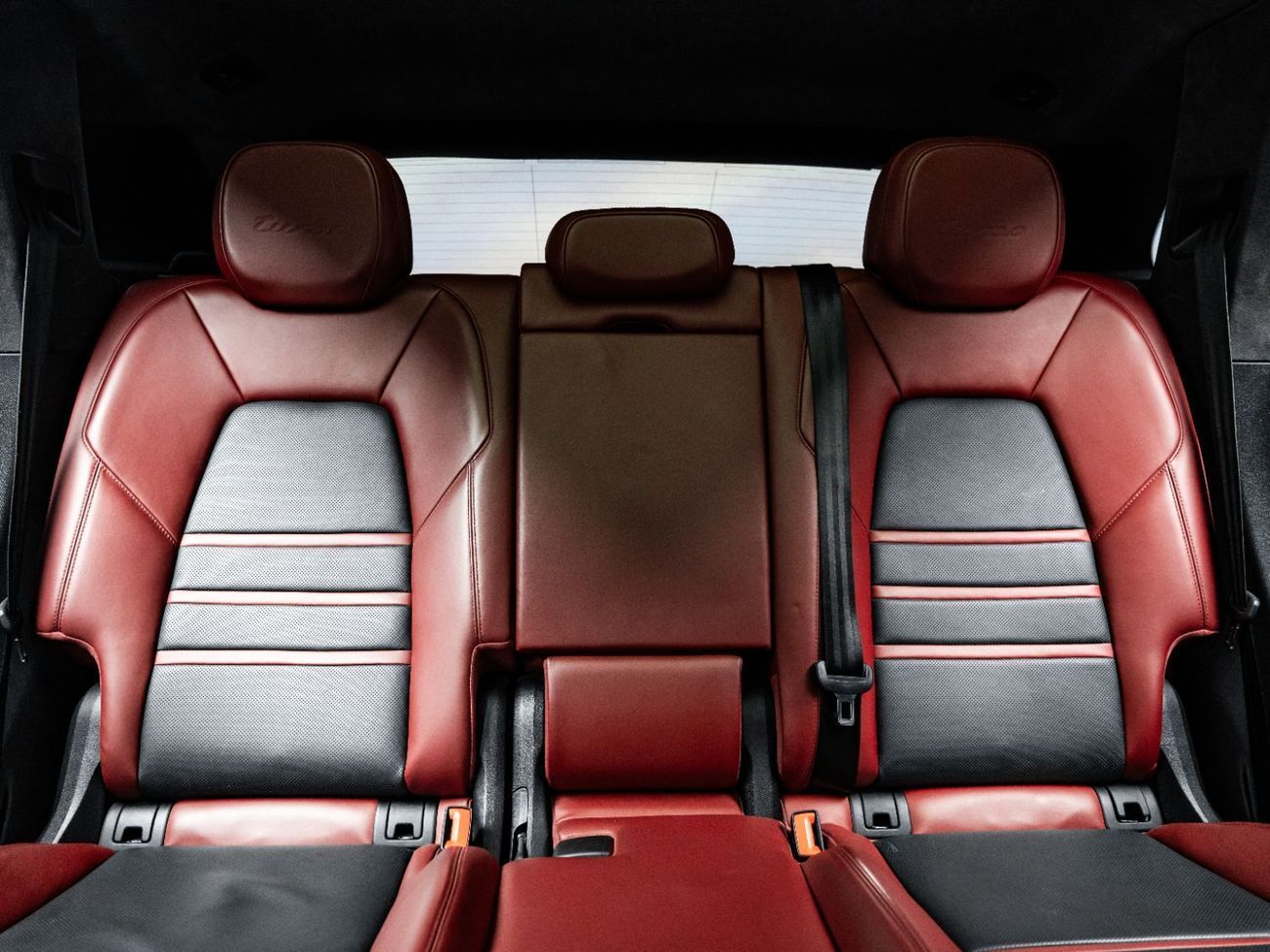 Porsche Cayenne Turbo 4.0L (550 HP) 2019 Porsche Cayenne Turbo, June 2026 Porsche Warranty, Full Service History, Lo