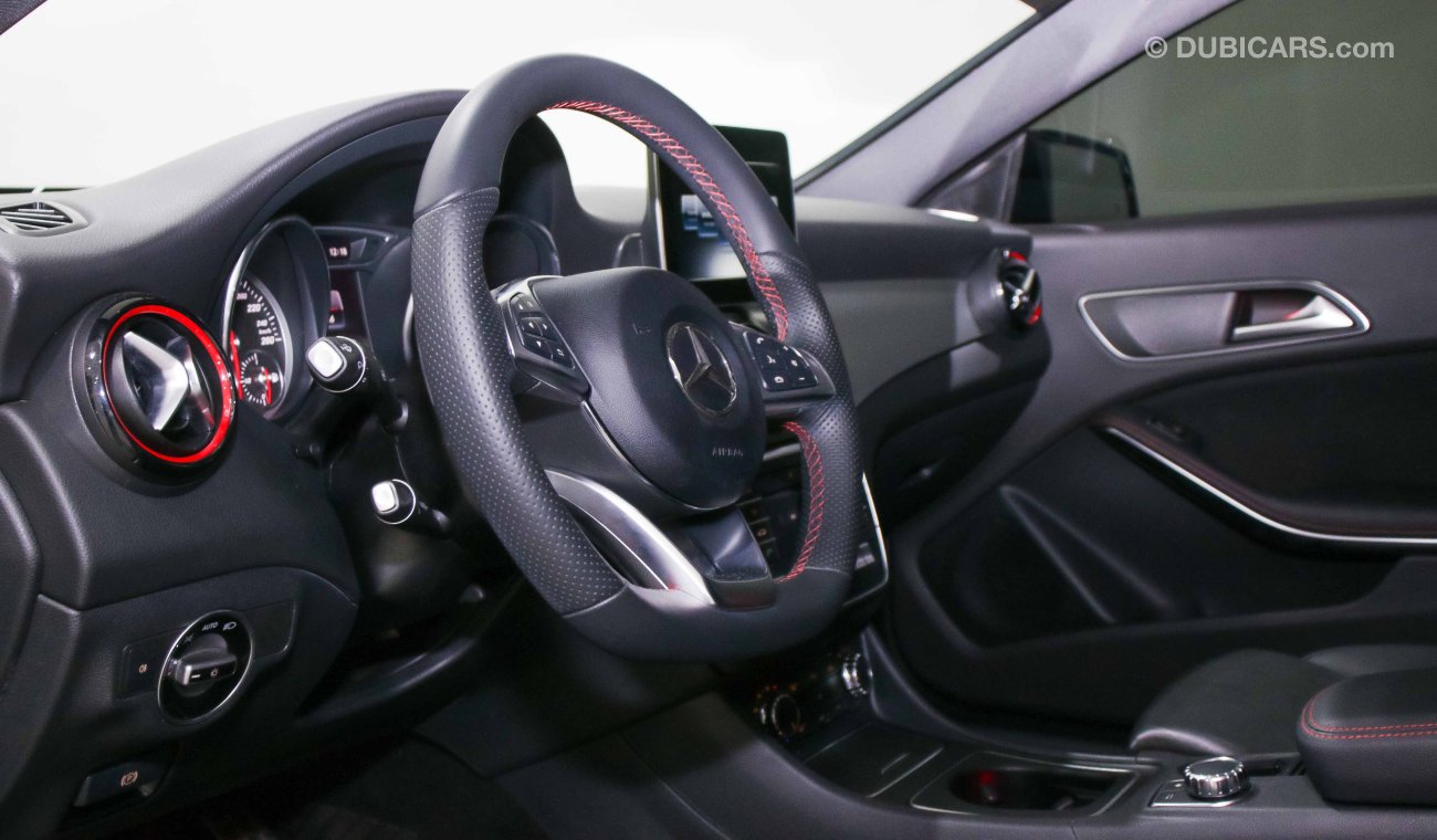 Mercedes-Benz CLA 250 4Matic SALOON weekend offer!!