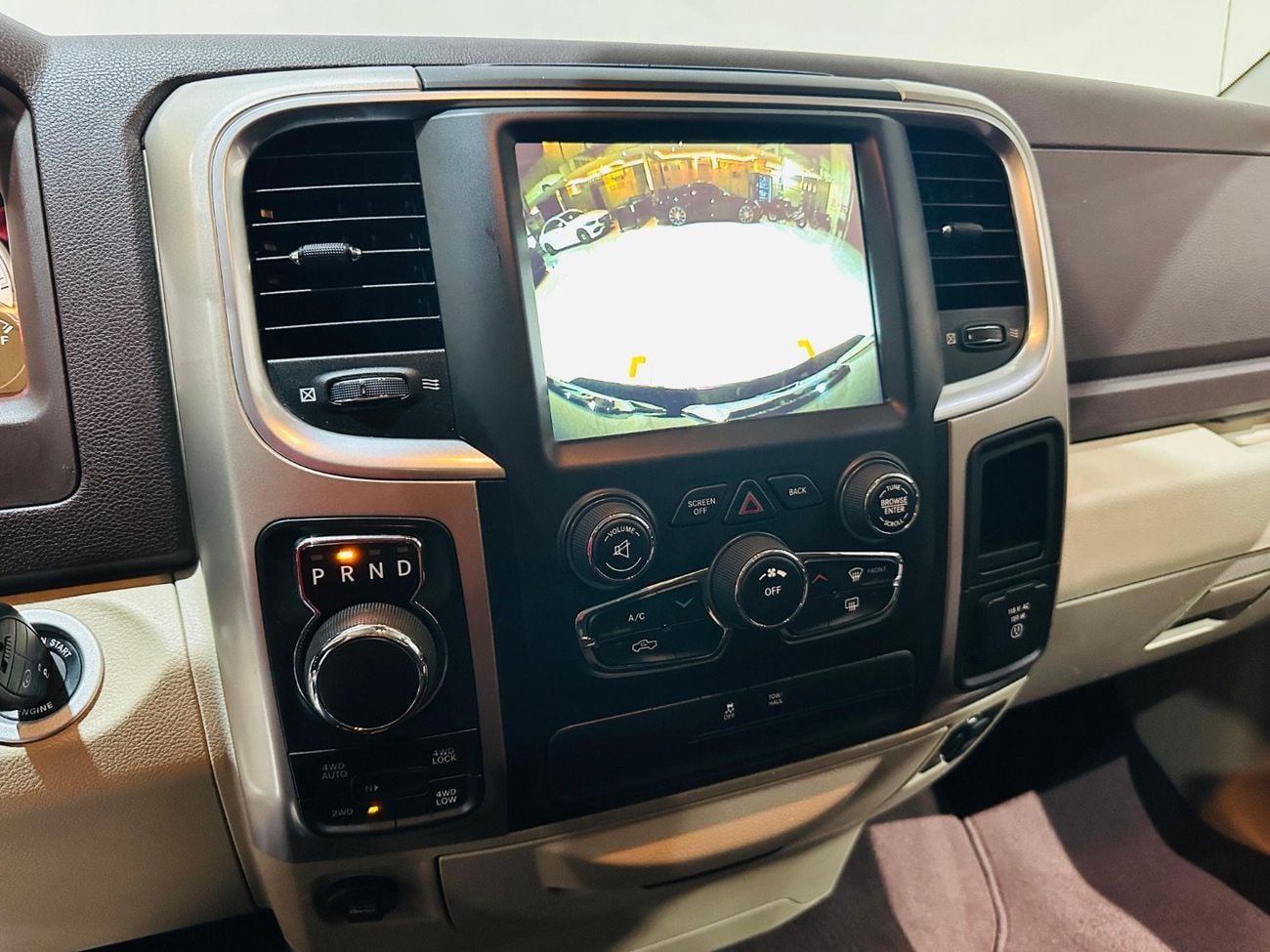 رام 1500 Classic 5.7L Single Cab Utility (2 Seater)