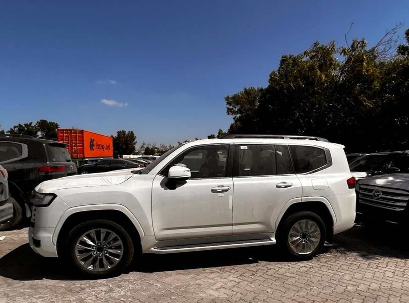 Toyota Land Cruiser 3.5L ZX 7 SEATER 2023MODEL