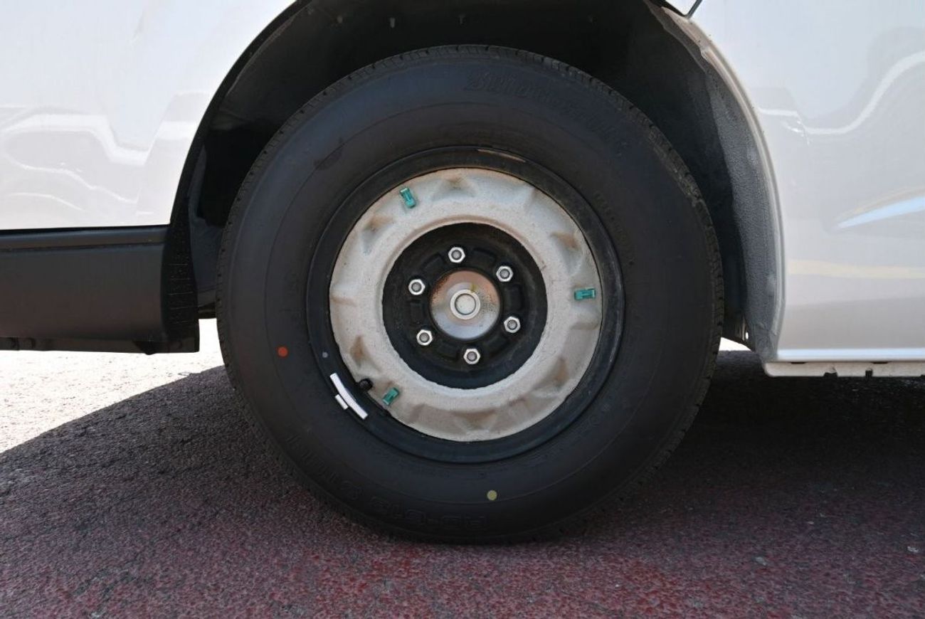 Toyota Hiace Toyota Hiace 2.7L Petrol, Manual Hi-Roof 16 Seater Old Shape