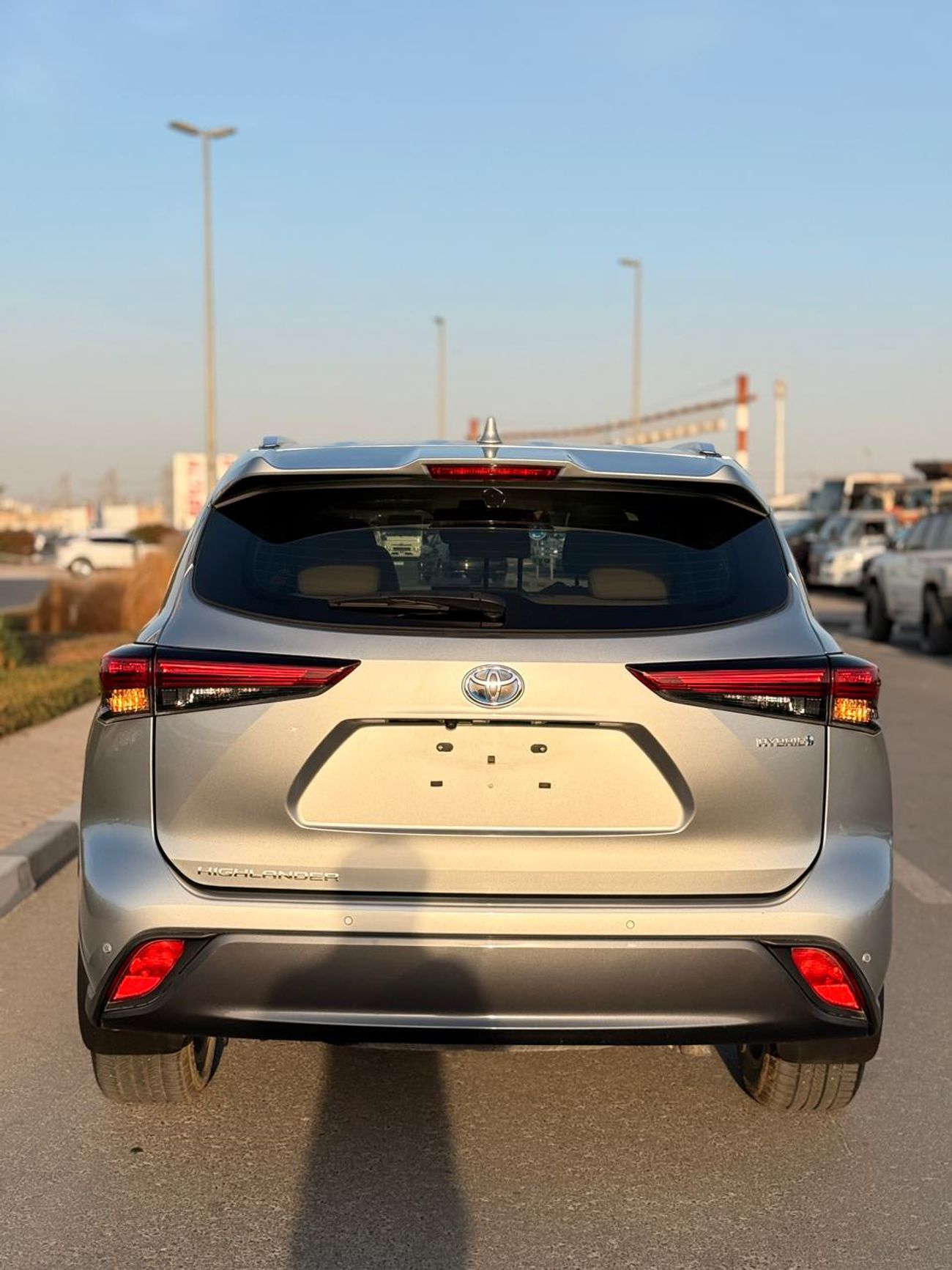 تويوتا تاندرا Platinum Hybrid 2024