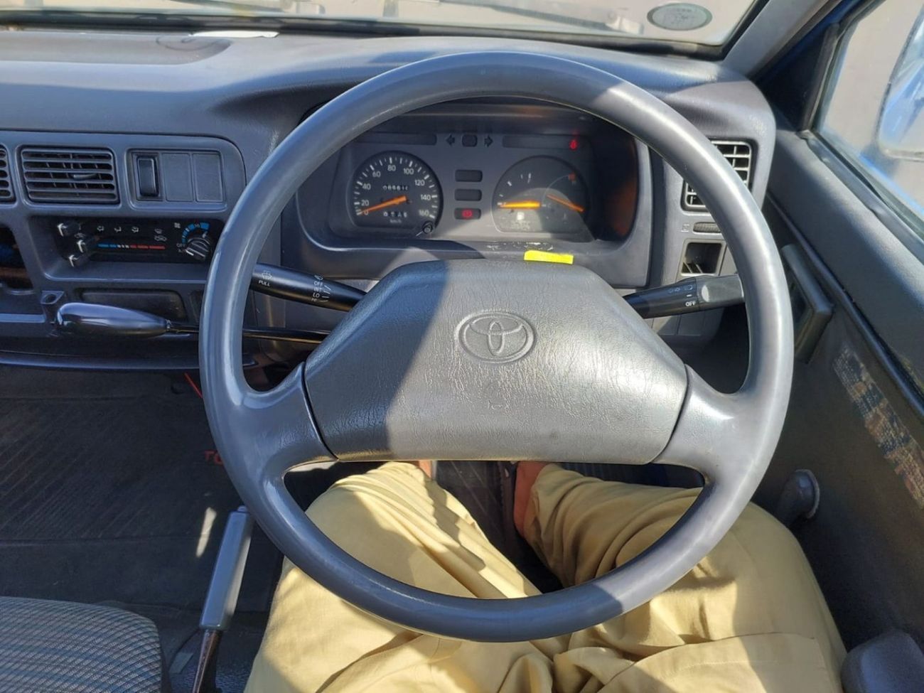 Toyota Lite Ace TOYOTA LITEACE TRUCK PICK UP RHD 1997 MODEL 1.5 L PETROL MANUAL(PM70712)