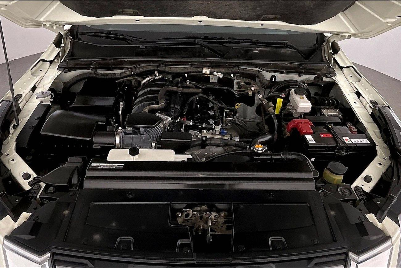 Nissan XTerra Platinum | Guaranteed Warranty | 0 Down Payment