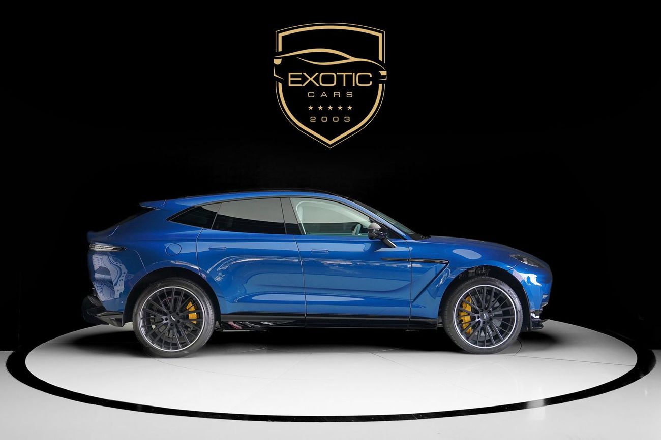 Aston Martin DBX 707