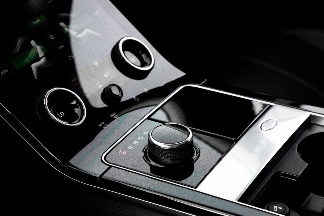 Land Rover Range Rover Velar 2,252 P.M | 0% Downpayment | Adaptive Cruise | Panoramic Roof