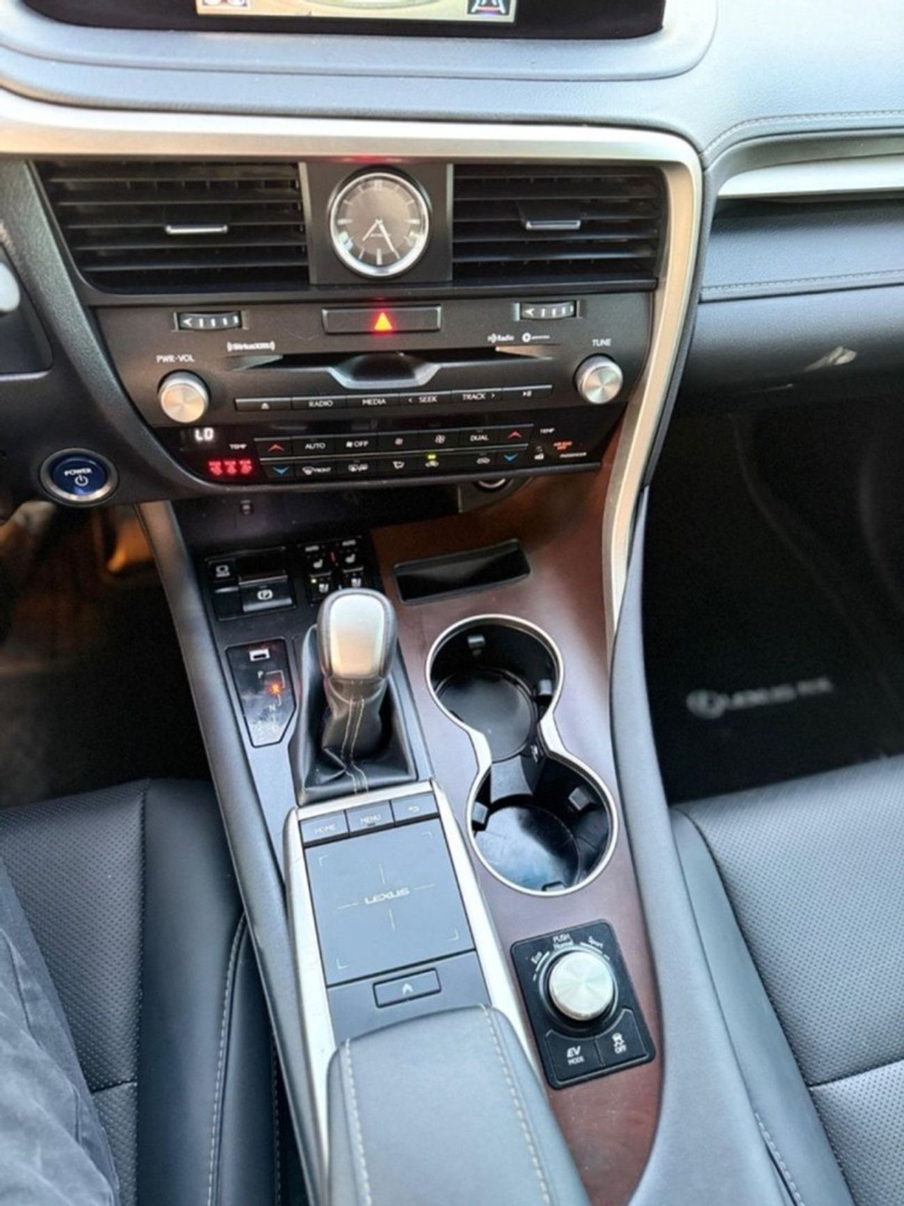 لكزس RX450h Premier 3.5L Hybrid