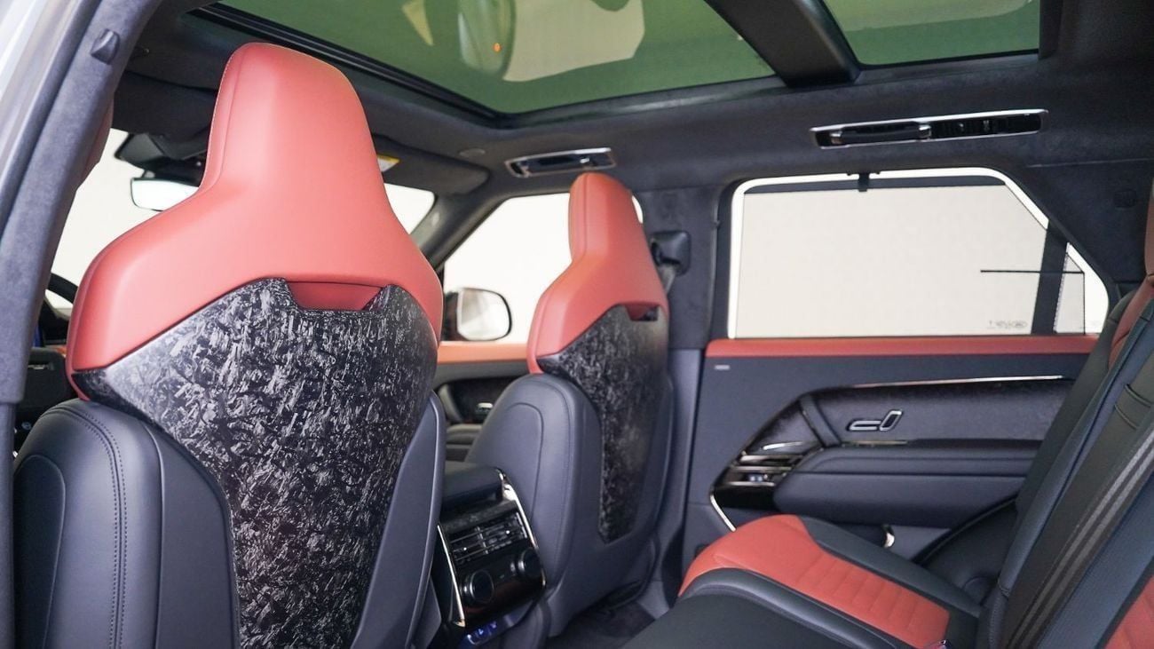 Land Rover Range Rover Sport Range Rover Sport P635 SV Edition Two | AED 14,406 PM | Huge MSRP Saving, Special Paint |