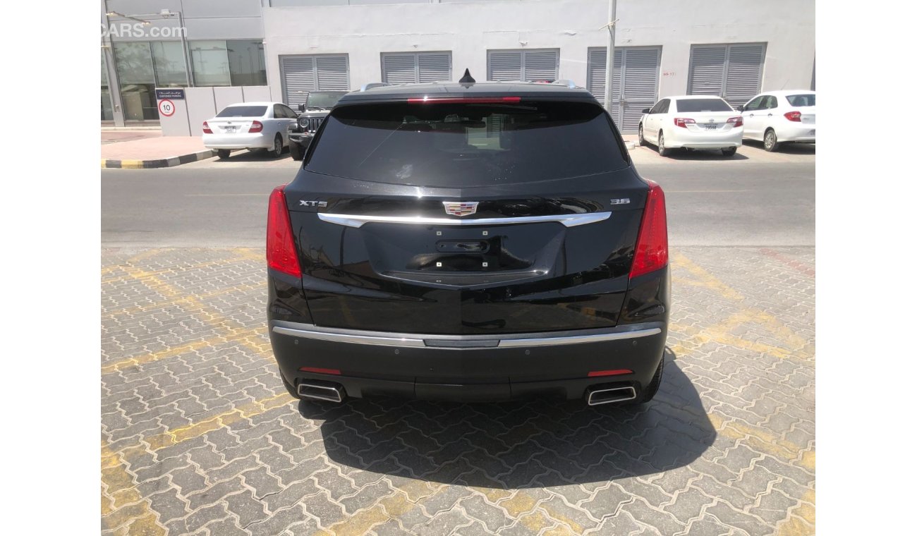 Cadillac XT5 American importer