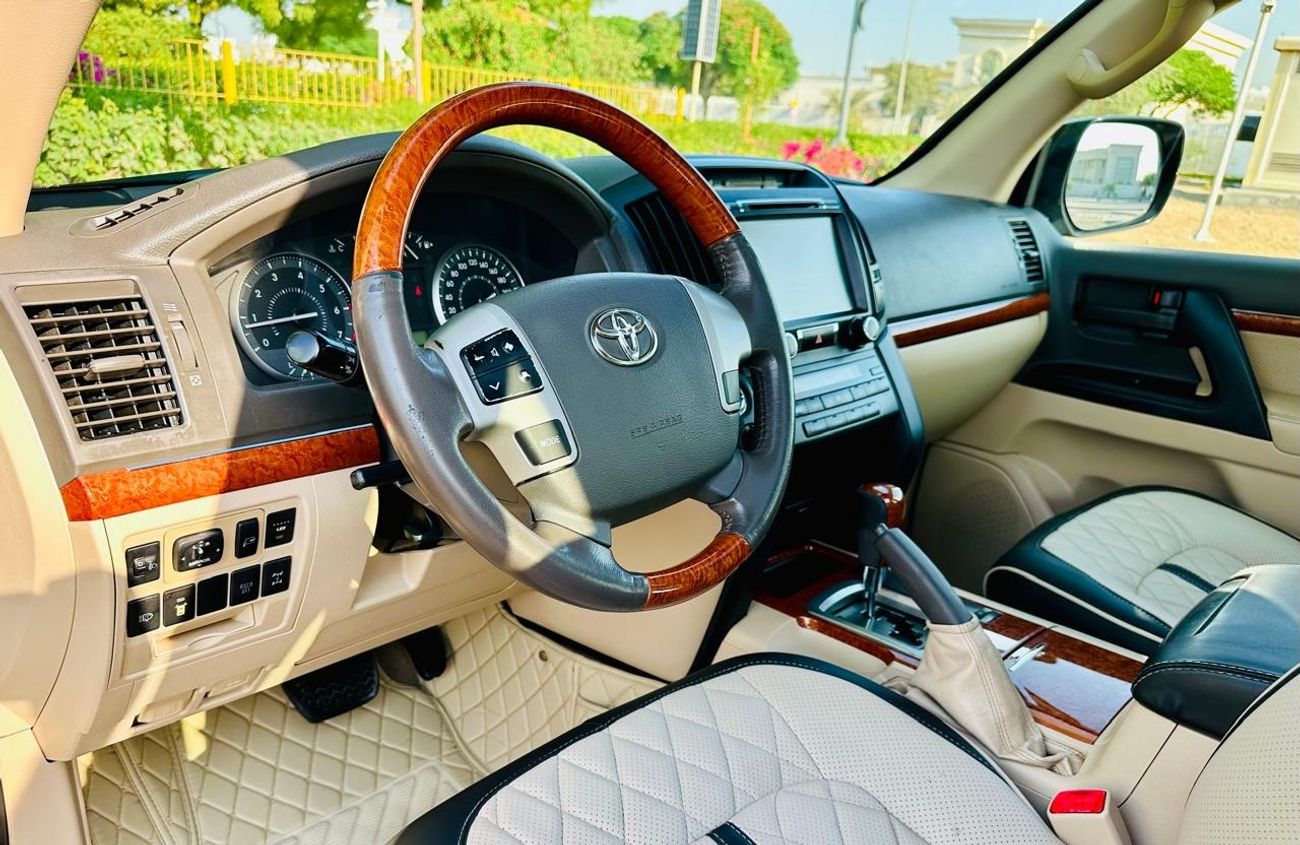 Toyota Land Cruiser GXR GT 4.6L 4WD