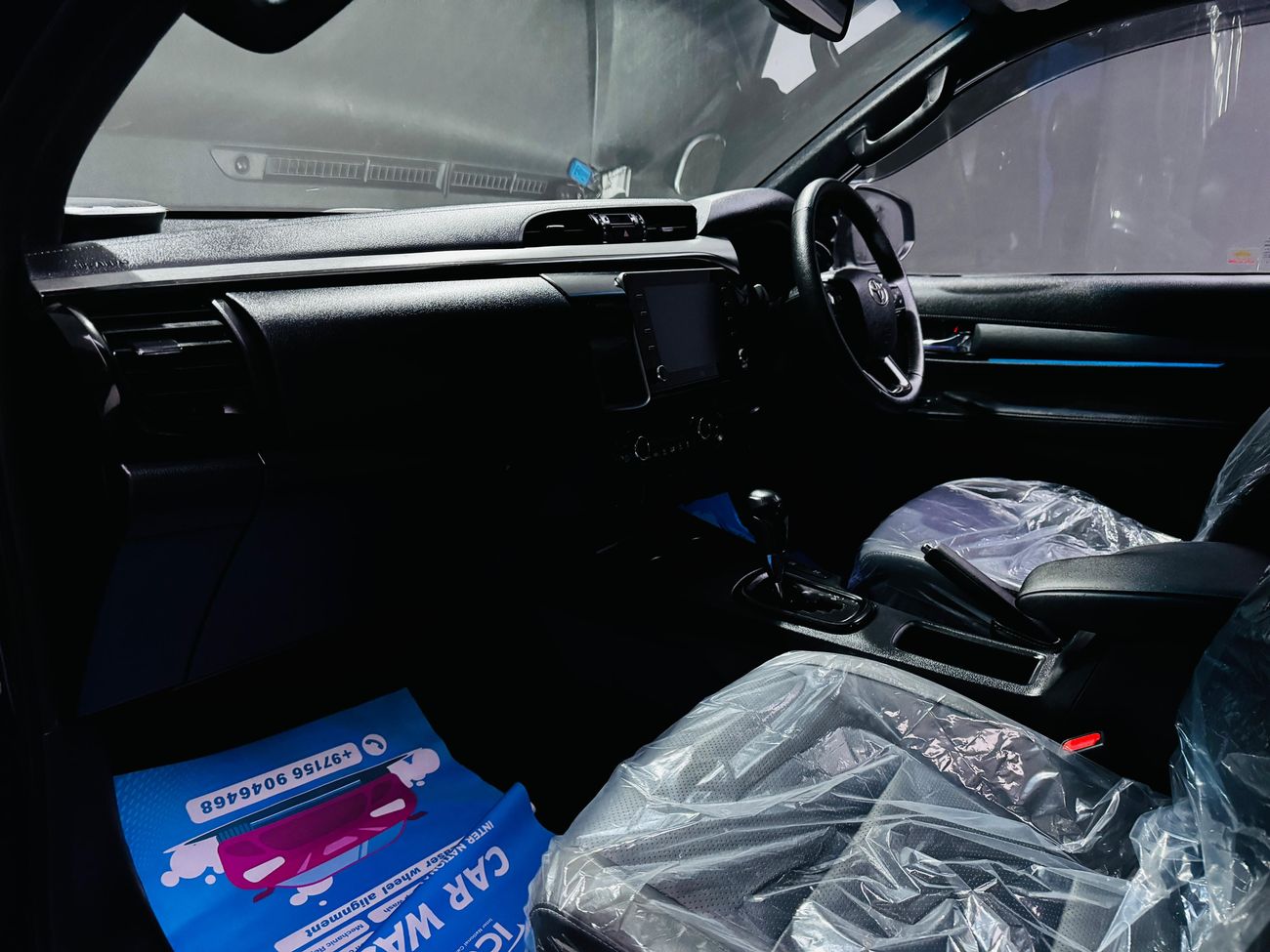 تويوتا هيلوكس RUGGED.X