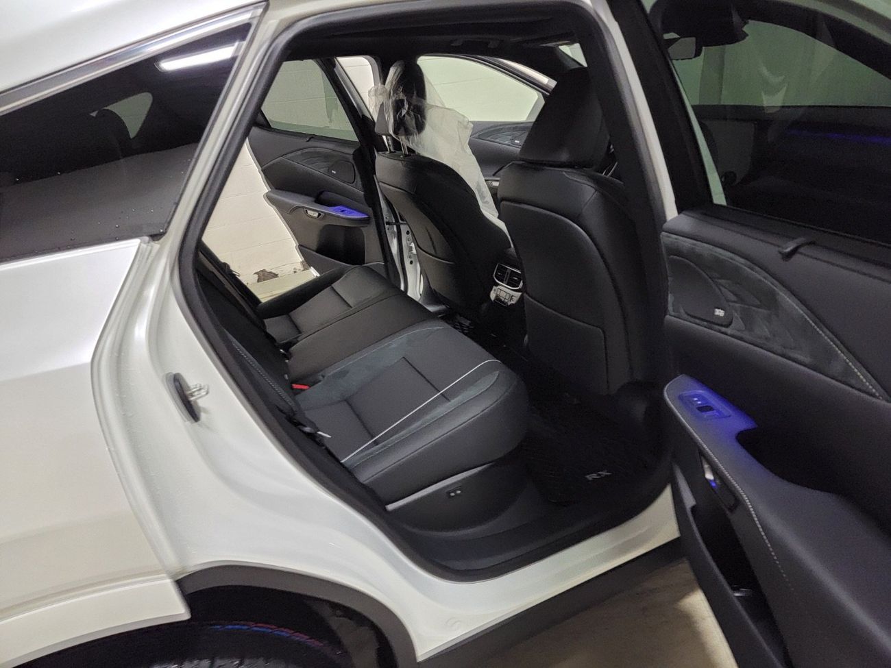 لكزس RX 350 EXECUTIVE ( Canadian Spec )