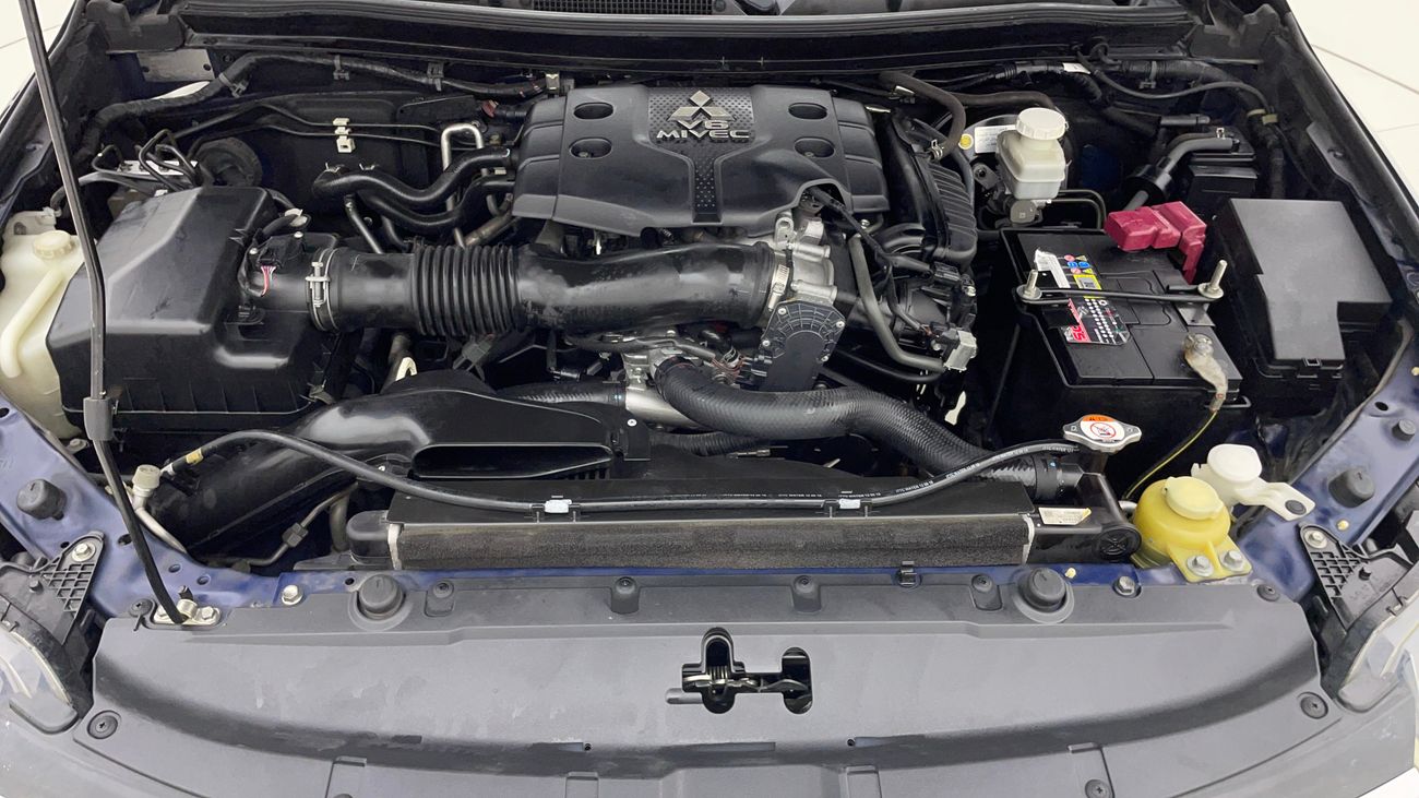 ميتسوبيشي مونتيرو سبورت GLX MID 3 | بدون دفعة مقدمة | اختبار القيادة في المنزل