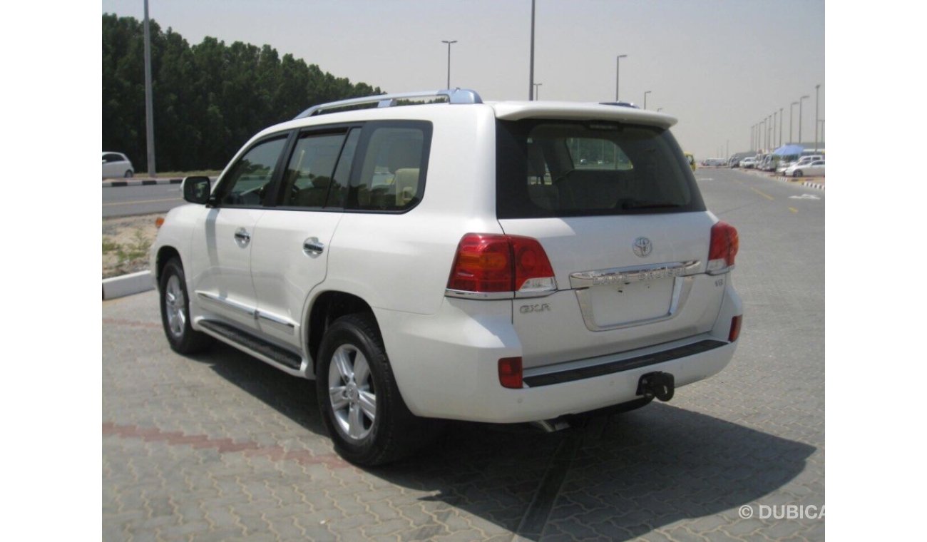 Toyota Land Cruiser GXR V8 top of the range