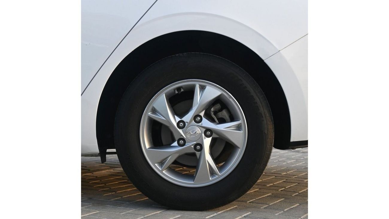 هيونداي افانتي هيونداي افانتي 2021 وارد كوريا ميد اوبشن بحالة ممتازة من الداخل والخارج