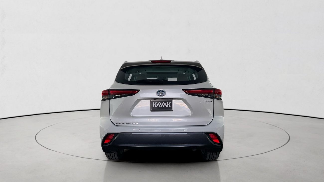 تويوتا هايلاندر VXR | شامل الضمان | 0 ﺪﻔﻋﺓ ﺃﻮﻟﻯ