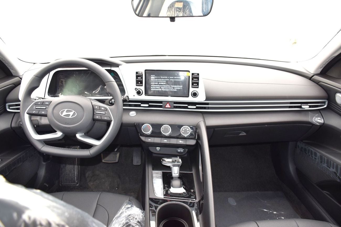 هيونداي إلانترا 