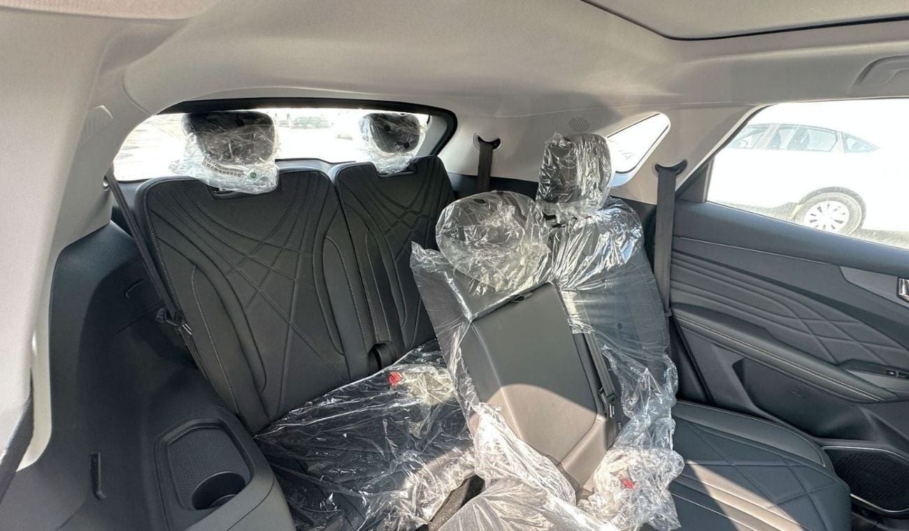 كايي X7 1.6T Flagship VERSION 7 SEATS AT