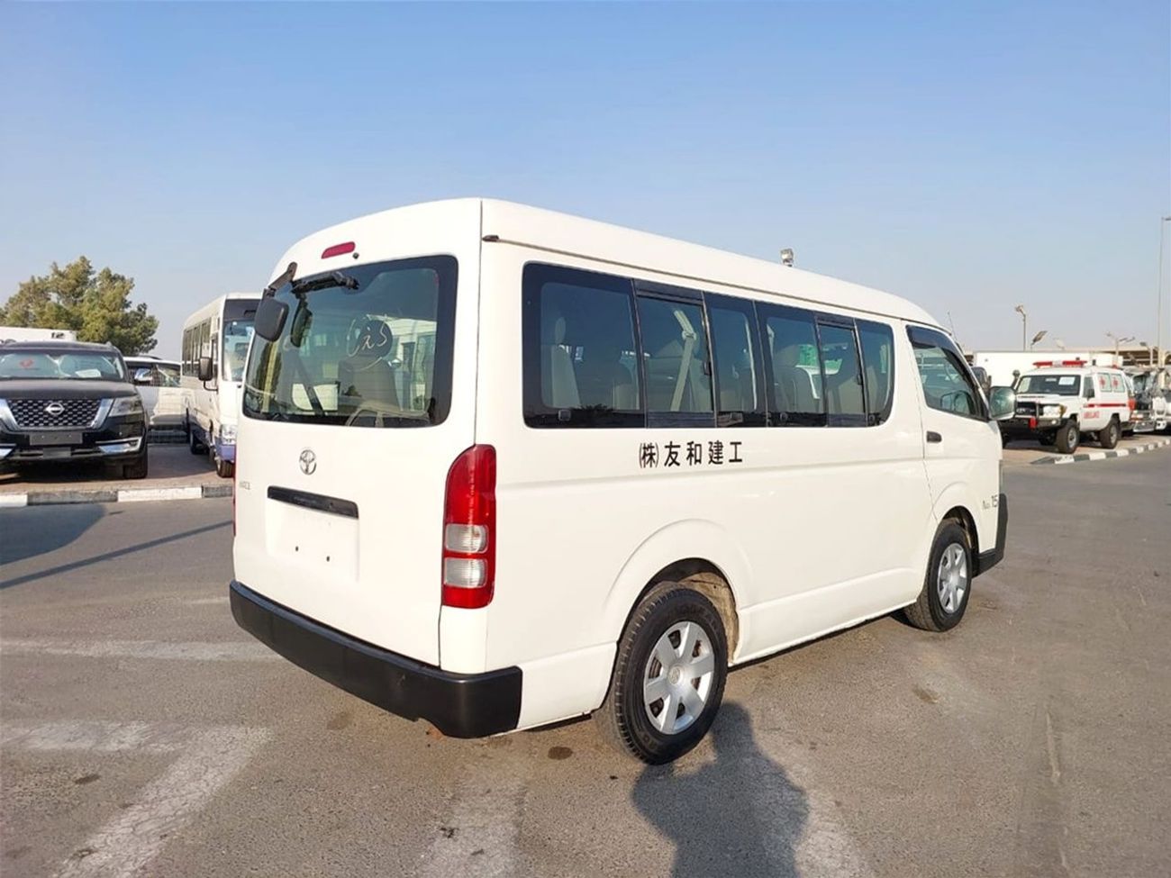 تويوتا هاياس TOYOTA HIACE WAGON VAN 2011 RHD 2.7 L PETROL AUTOMATIC (PM23267)