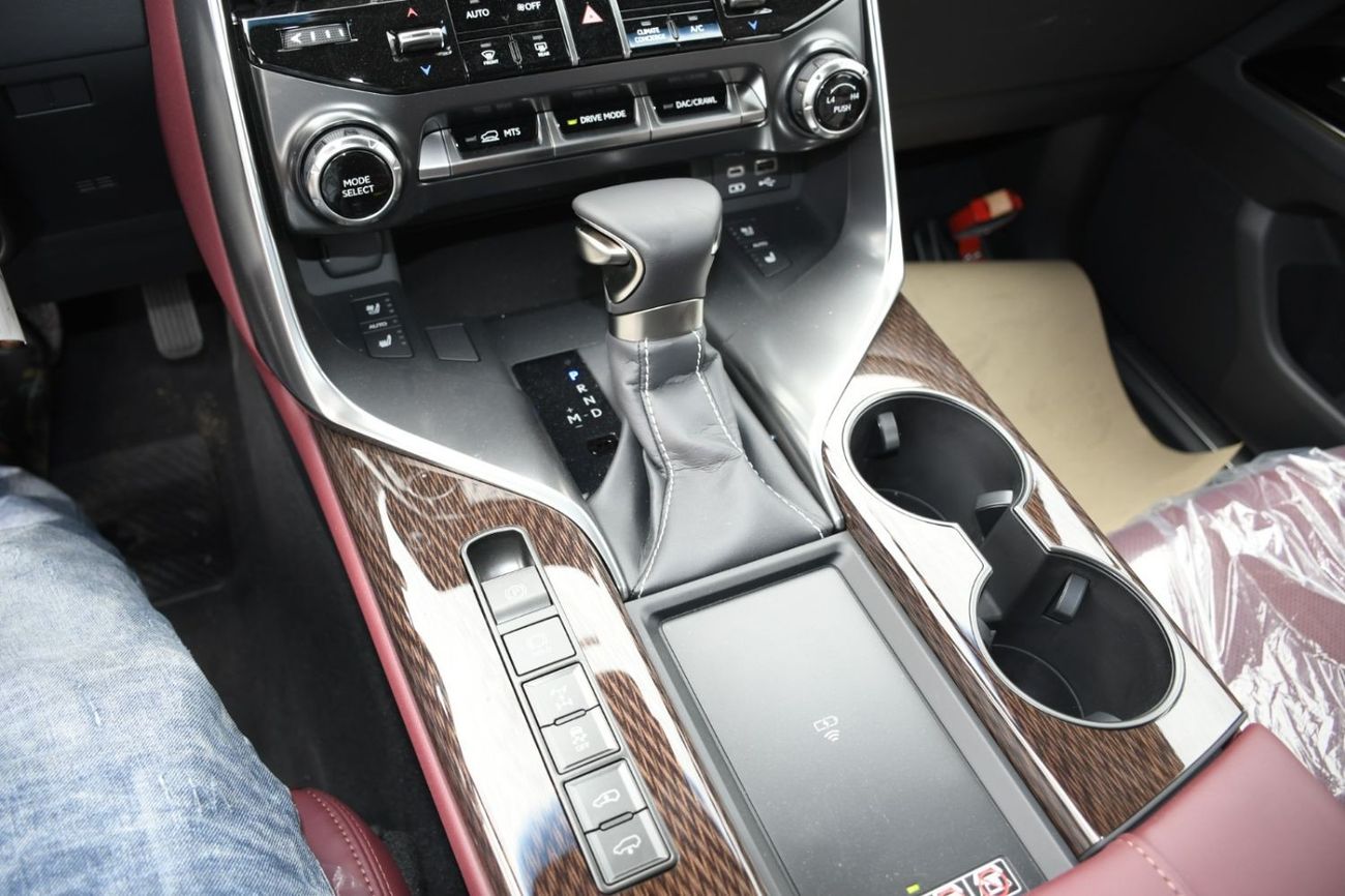 لكزس LX 600 F Sport 3.5L