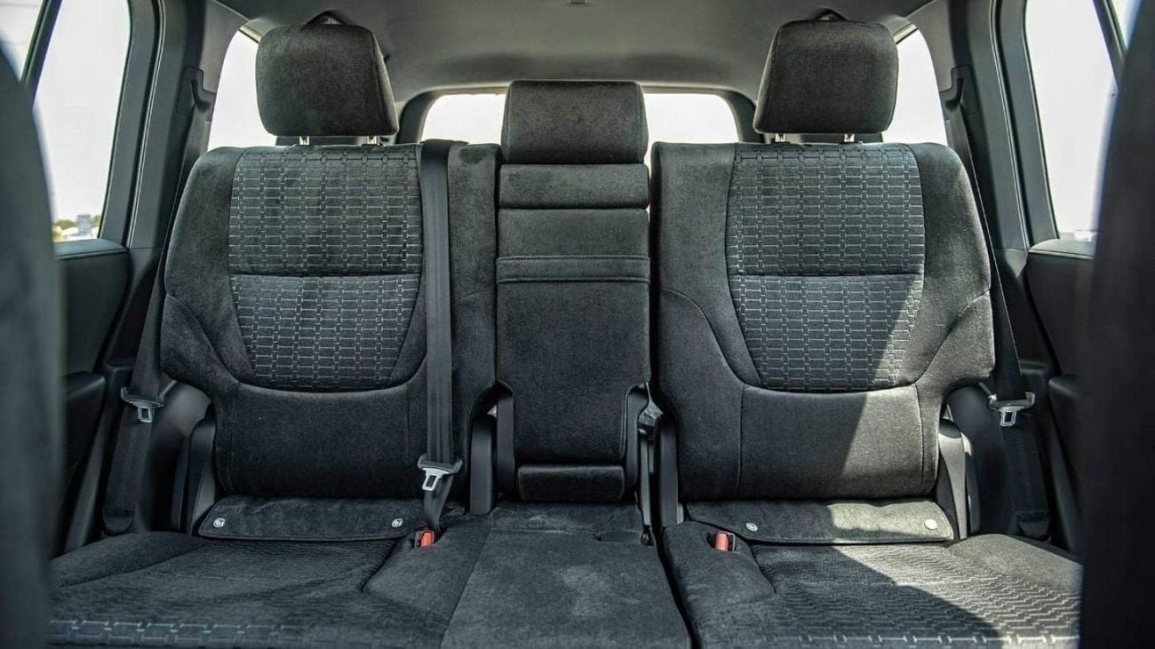 Toyota Land Cruiser GXR2 3.3L