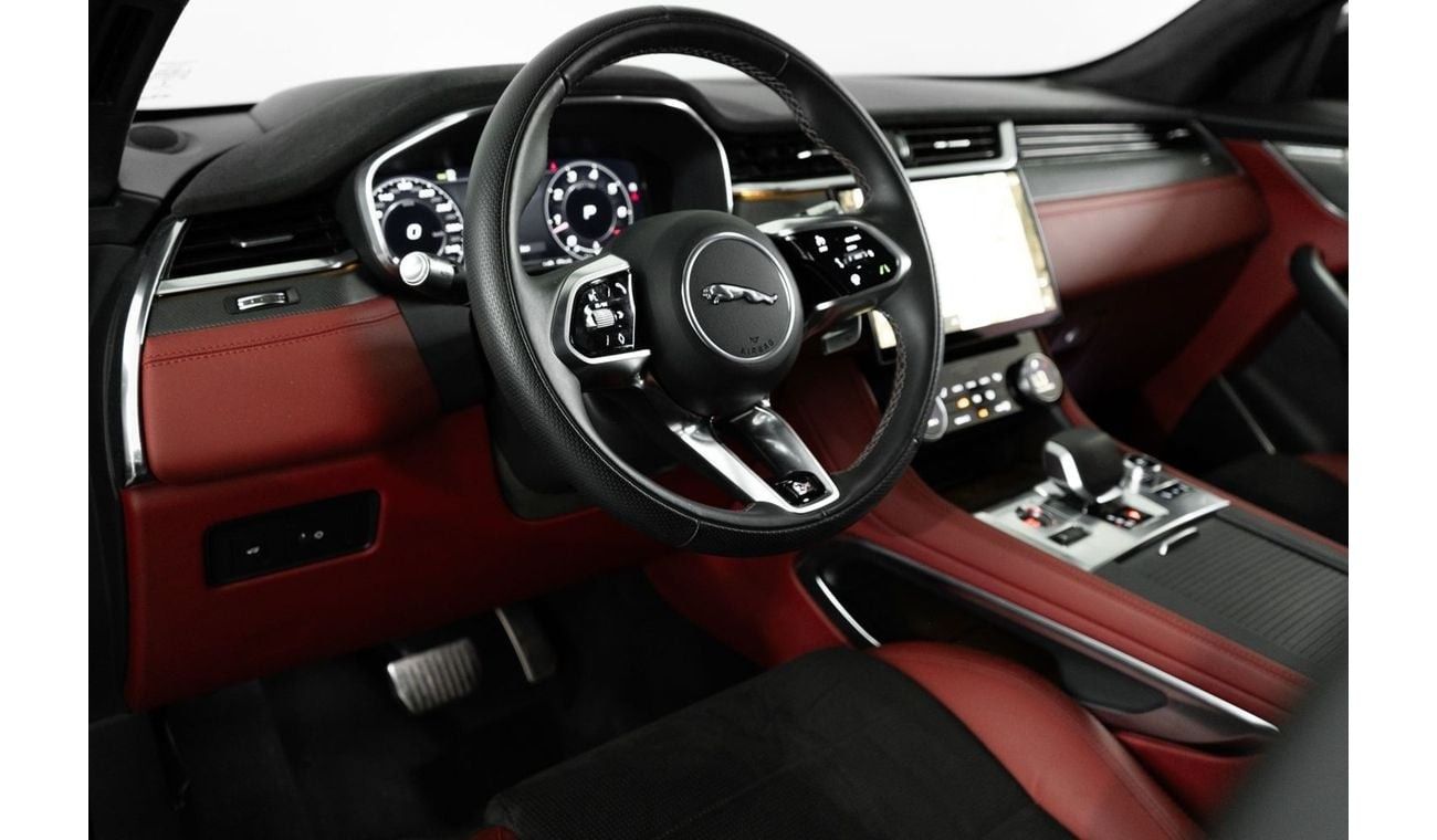 جاكوار F بيس SVR 5.0L