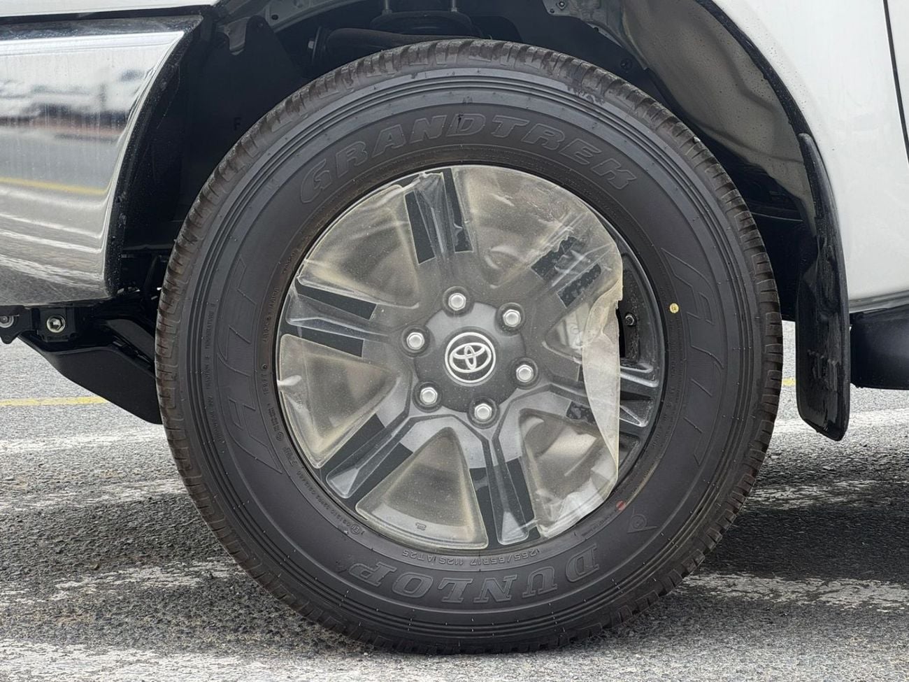 تويوتا هيلوكس 2026 TOYOTA HILUX D-C 2.7L PETROL MANUAL GCC SPEC