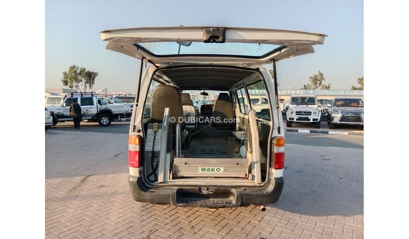 Toyota Hiace TOYOTA HIACE VAN RIGHT HAND DRIVE (PM1237)