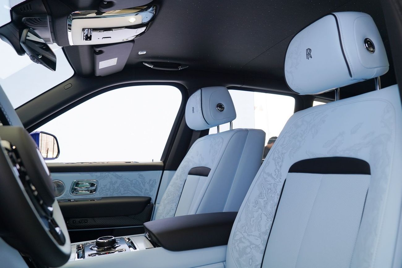 رولز رويس كولينان BLACK BADGE