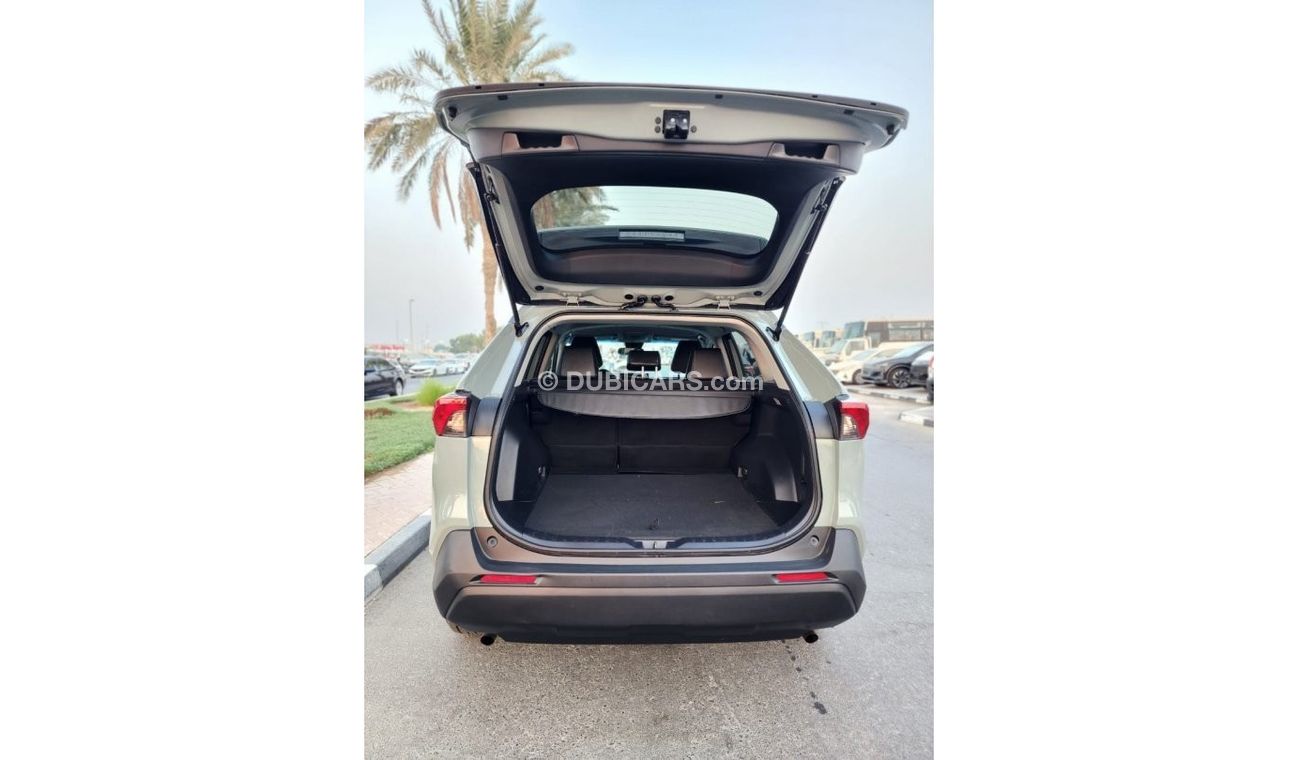 Toyota RAV4 RAV4 XLE