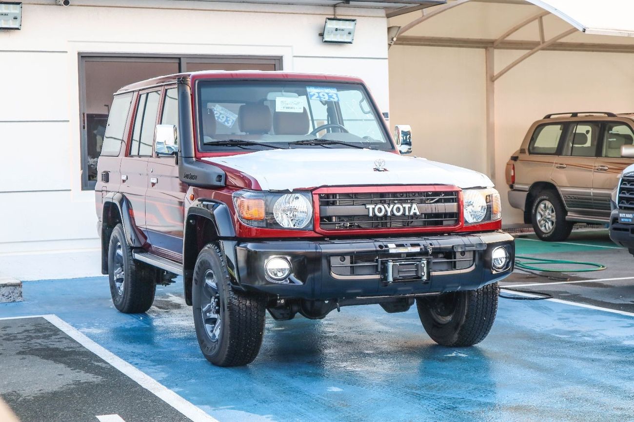 Toyota Land Cruiser 70 TOYOTA LAND CRUISER HARDTOP 4.0L 2023  Engine: 4.0L