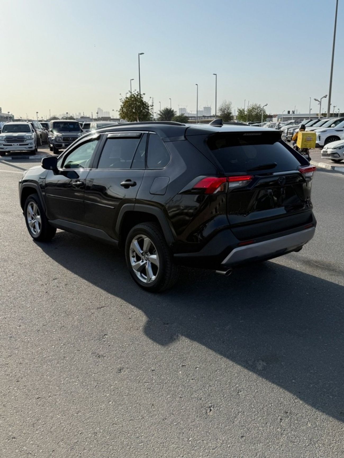 تويوتا راف ٤ RAV4 xle premium Hybrid 4x4