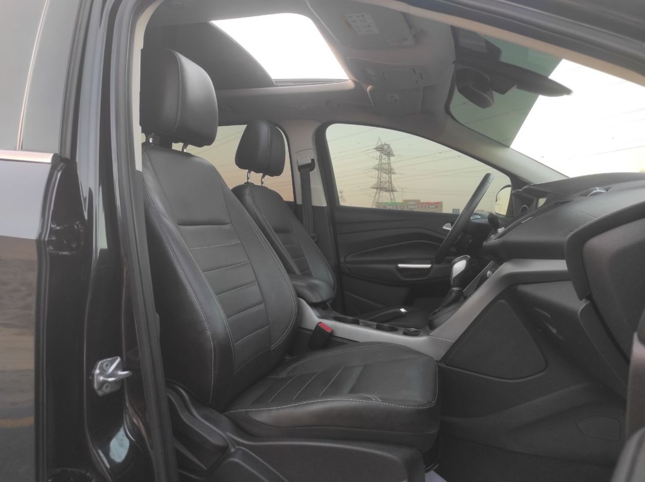 Ford Escape Ford escape 2014 Gcc V4 1.6 full options no1 panoramic