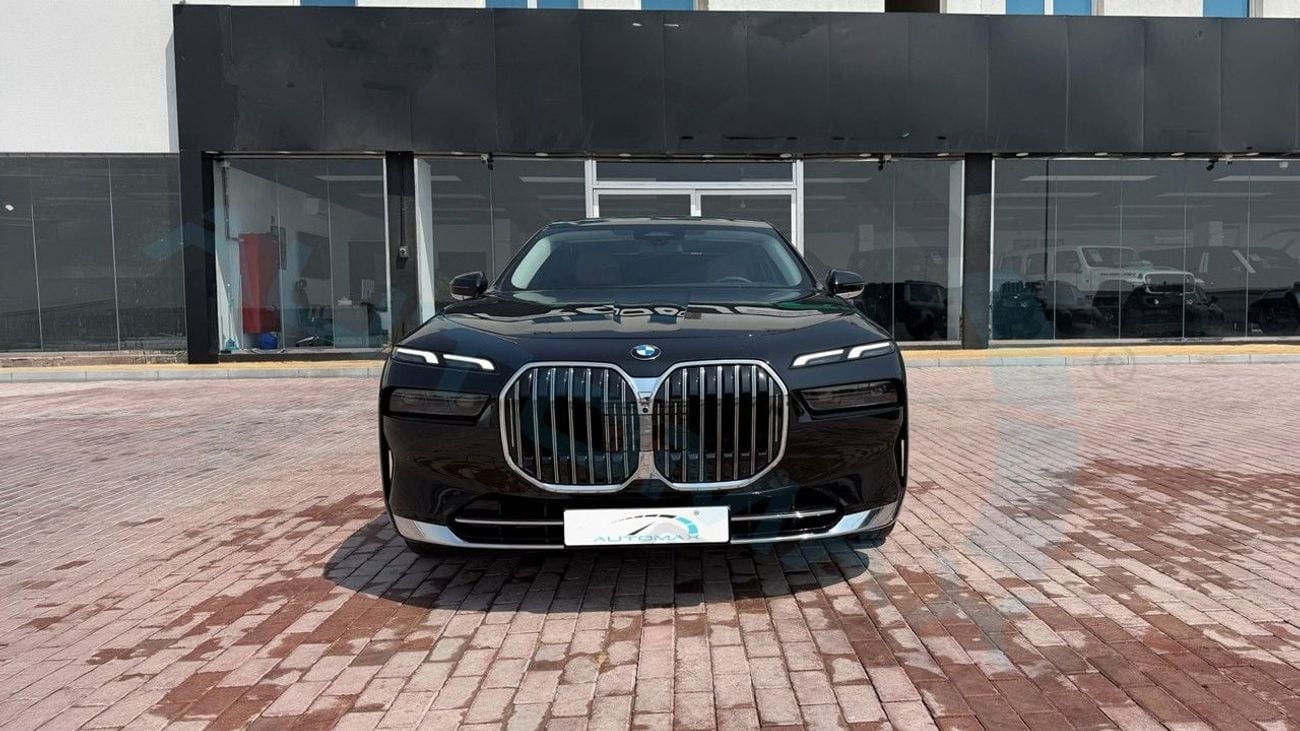 بي أم دبليو 740i ماستركلاس M SPORT PACKAGE 2026 (For Export , НА ЭКСПОРТ) 3.0TT RWD GCC  Без пробега