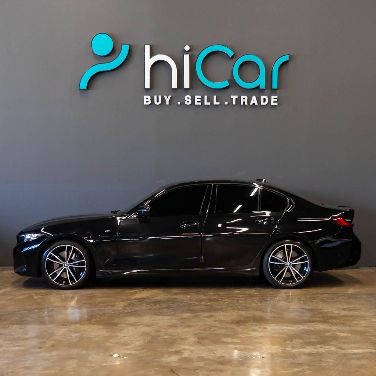 BMW 330i AED 3,161 P.M • 0% Downpayment • BMW 330i M-Sport • Agency Warranty and Service Package