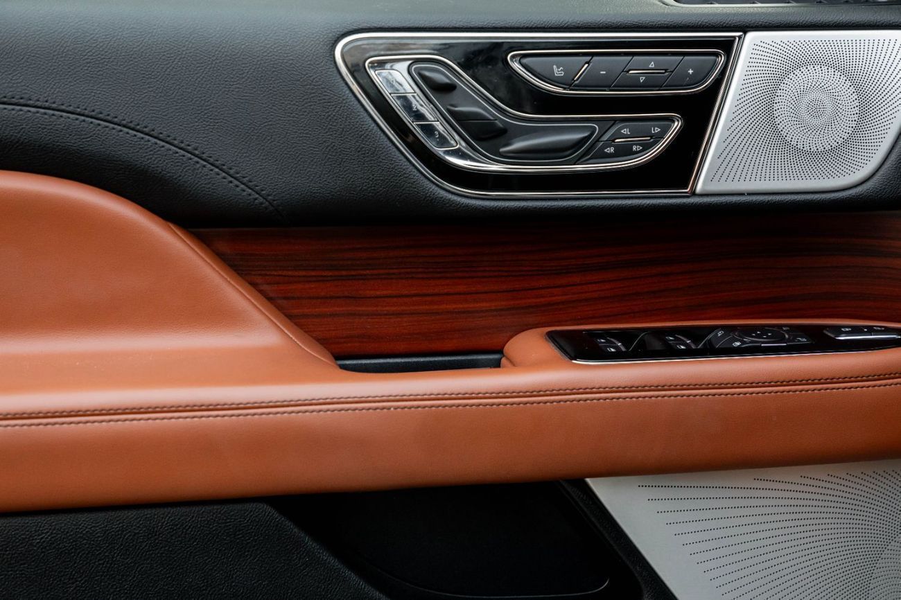 لينكولن نافيجاتور 3,329 P.M | 0% Downpayment | NAVIGATOR RESERVE | AGENCY WARRANTY