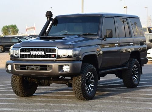 Toyota Land Cruiser 70 Toyota Land Cruiser 70 Hard Top