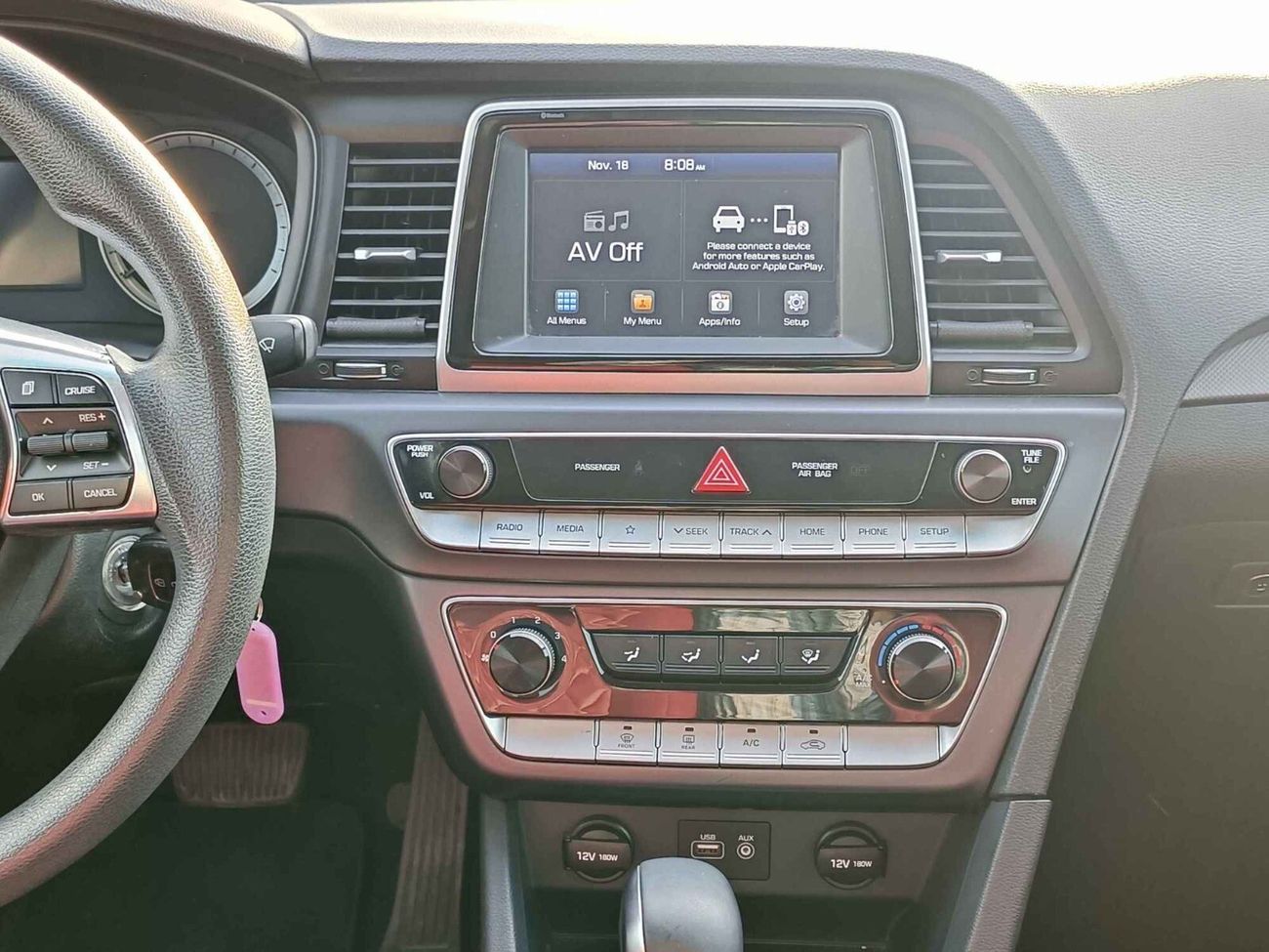 هيونداي سوناتا SE / 2.4L / LOW  MILEAGE / LEATHER SEATS /  DVD+CAMERA / LOT#37880