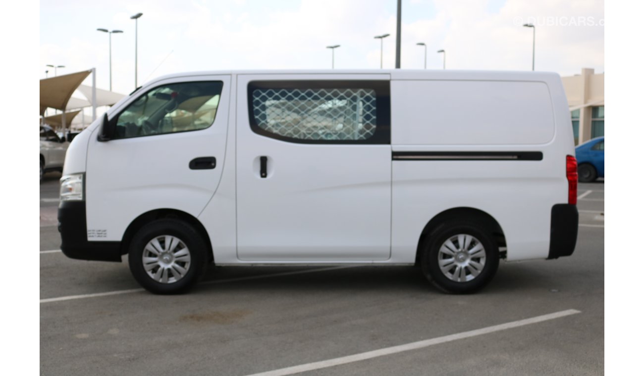 نيسان أورفان 6 SEATER PANNEL VAN