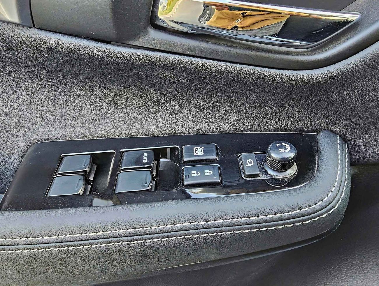 سوزوكي جراند فيتارا HYBRID / 1.5L / 360* CAMERAS / HEAD-UP / 6 STR /  Full Option (CODE 68035)