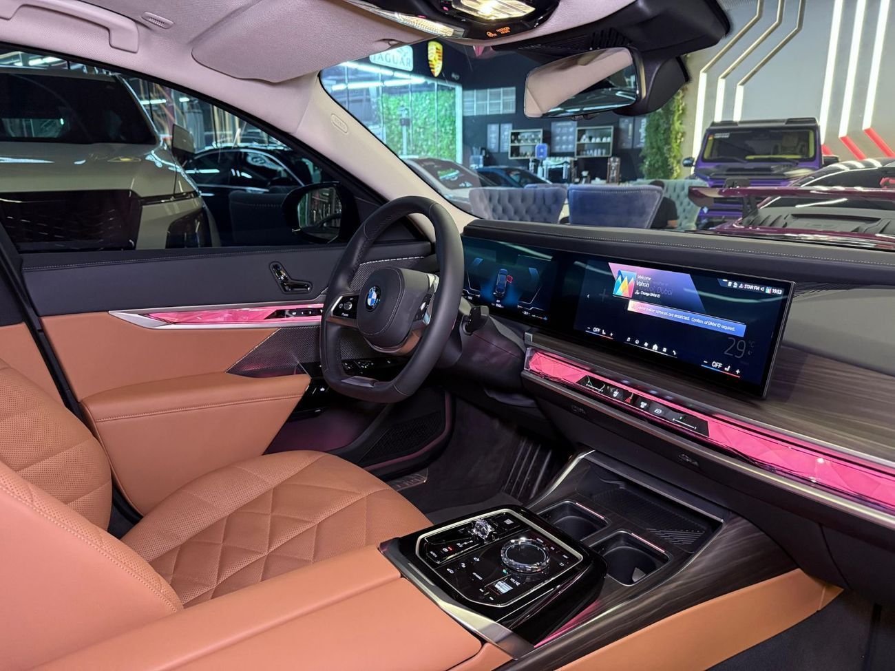 بي أم دبليو 740i 2025 BMW 740 Individual - Dealer Warranty + Service contract