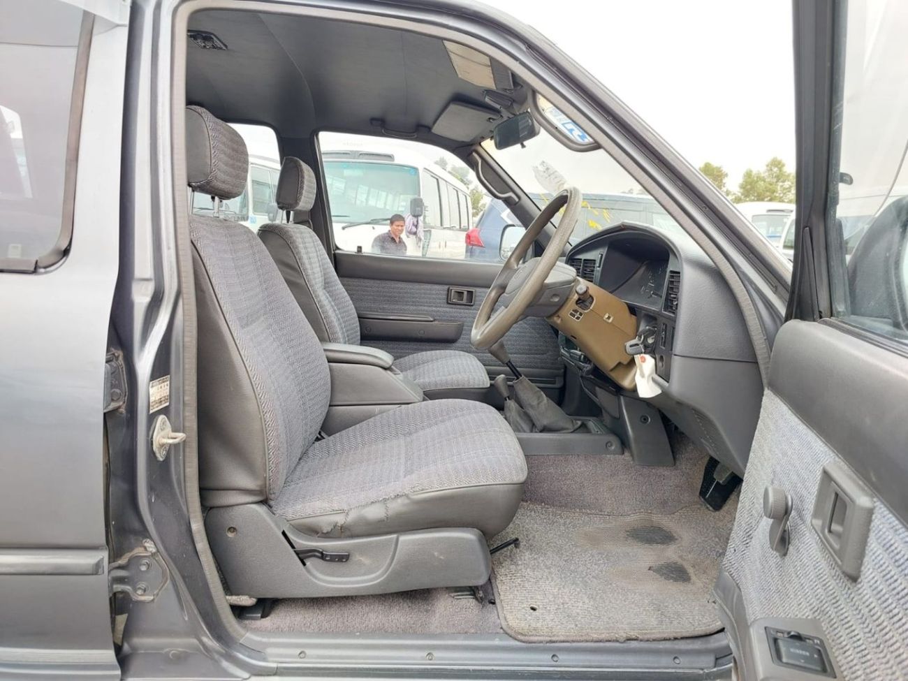 تويوتا هيلوكس TOYOTA HILUX PICK UP RHD 1994 MODEL 2.8 L DIESEL MANUAL(PM19135)