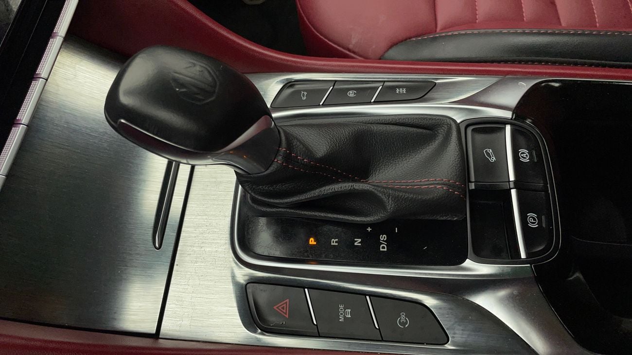 أم جي HS LUXURY TROPHY 2 | بدون دفعة مقدمة | اختبار القيادة في المنزل