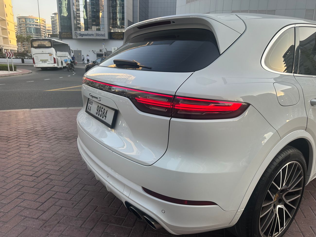 Porsche Cayenne S Platinum Edition Turbo